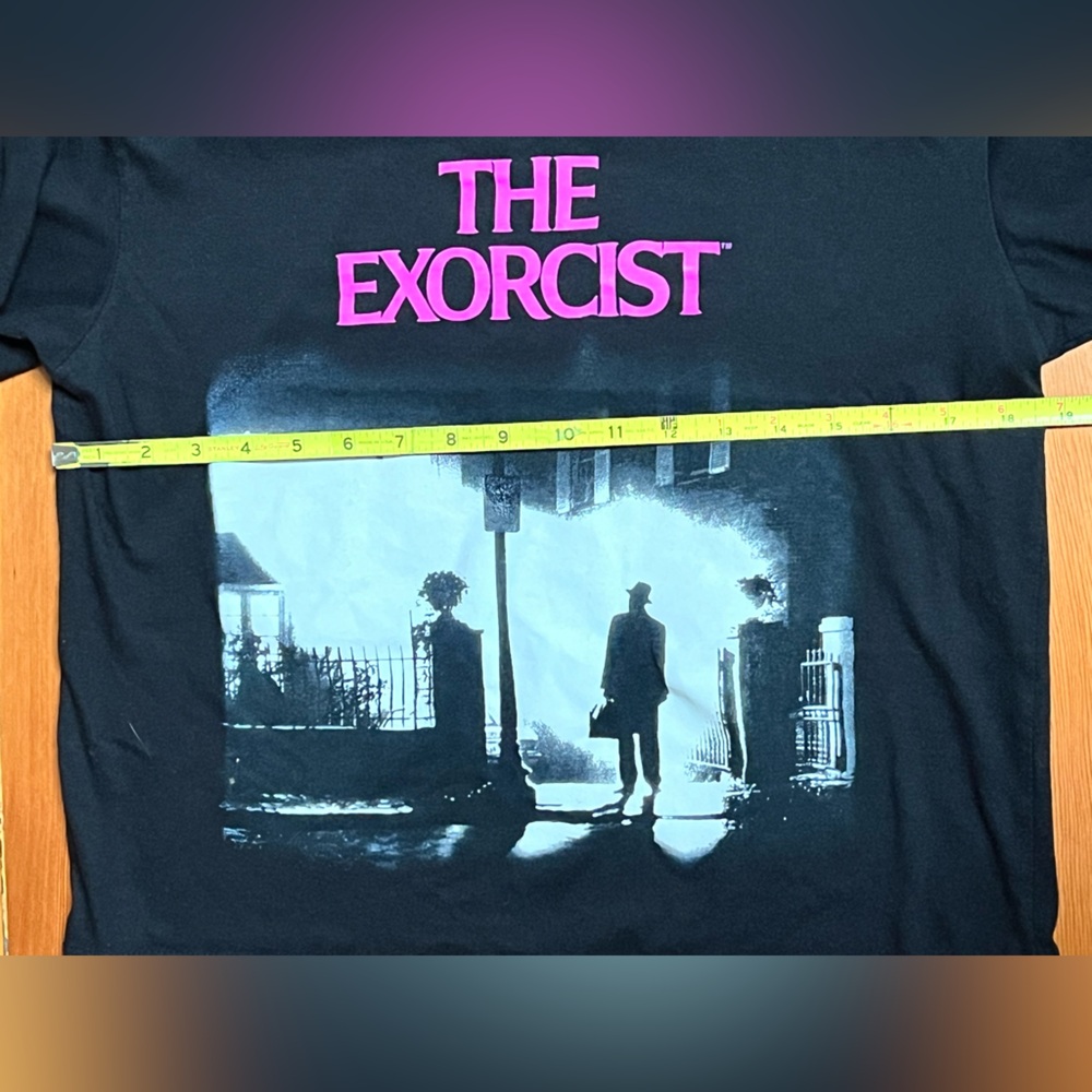 The Exorcist Black Graphic cropped T-Shirt - Picture 5 of 6